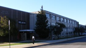 Western High School in Baltimore, Maryland. Photo by User:67knight at English Wikipedia., Public domain, via Wikimedia Commons